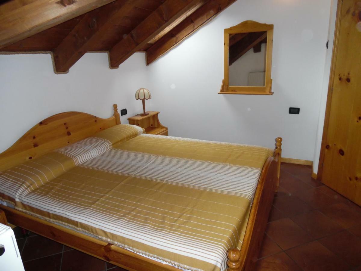 Residence Carola Mezzana  Buitenkant foto