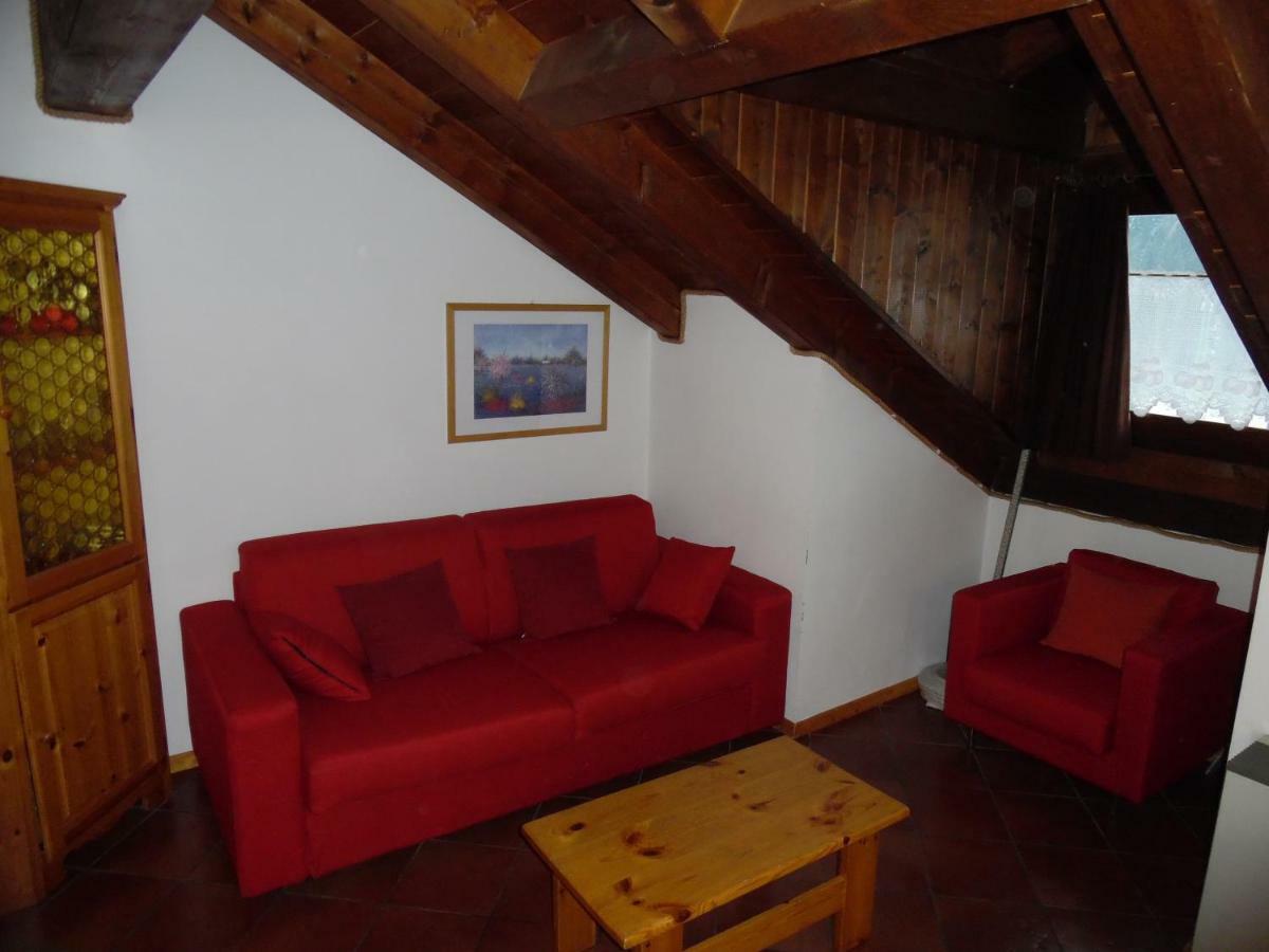 Residence Carola Mezzana  Buitenkant foto